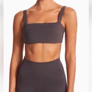 Vuori Plum Sports Bra